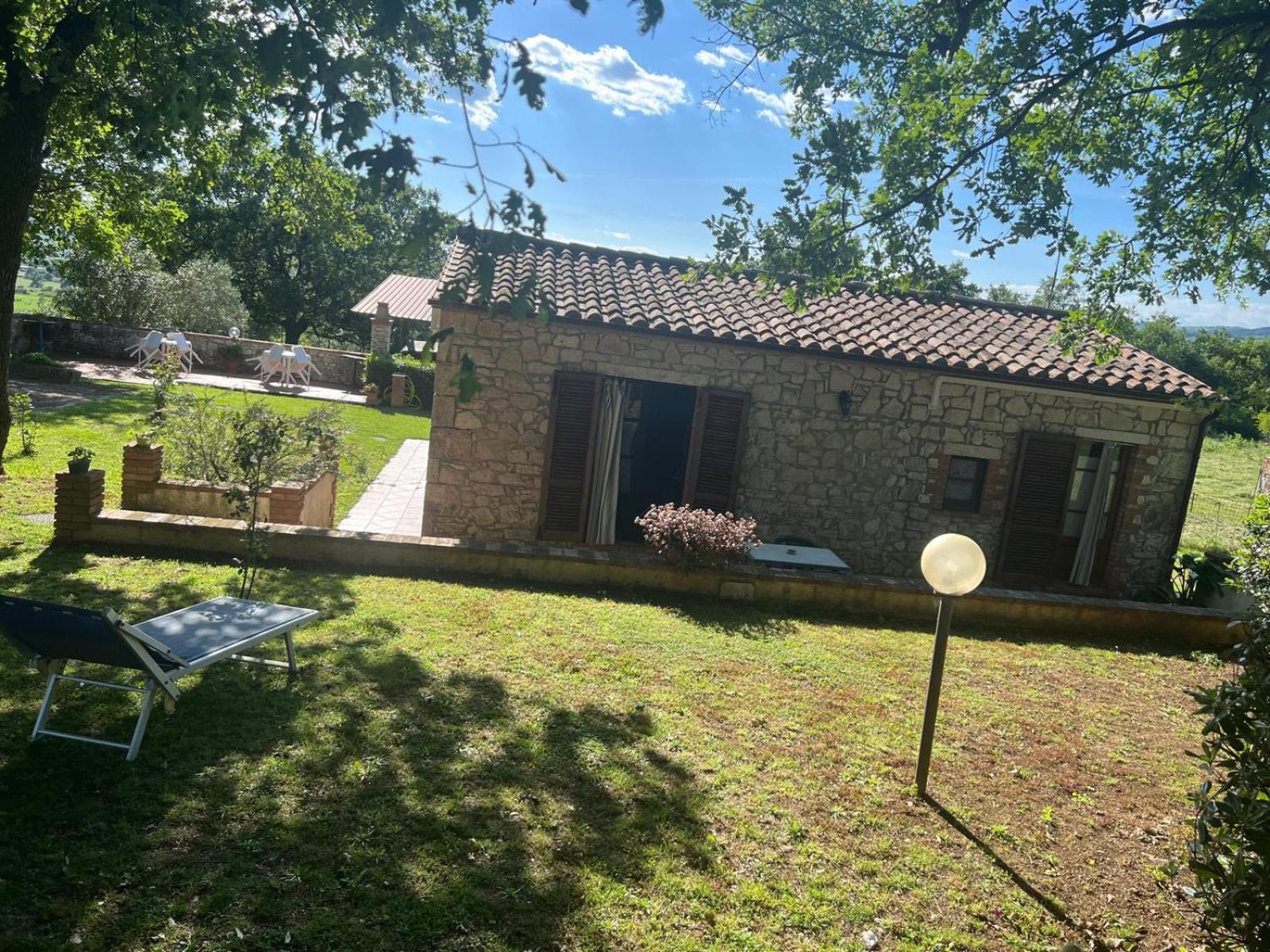 Agriturismo La Castellina サトゥルニア エクステリア 写真